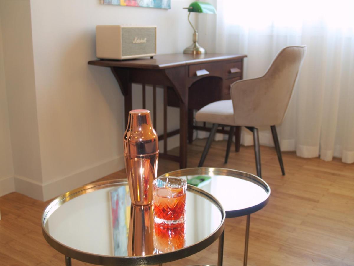 Mrs Holiday Apartment Atena Exterior foto